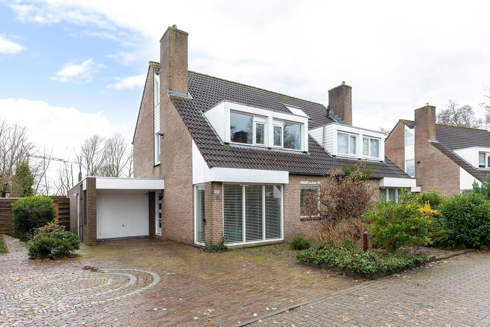 Willibrorduslaan 125 HILVERSUM Willibrorduslaan 125 HILVERSUM