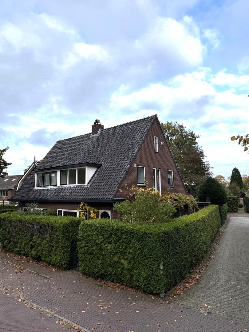 Koningin Julianastraat 36 HUIZEN Koningin Julianastraat 36 HUIZEN