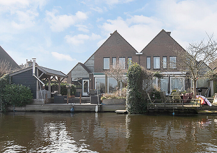 Te koop 2-onder-1-kap aan open vaarwater Merlenhoven Heemstede Anna Blamanlaan 43 HEEMSTEDE