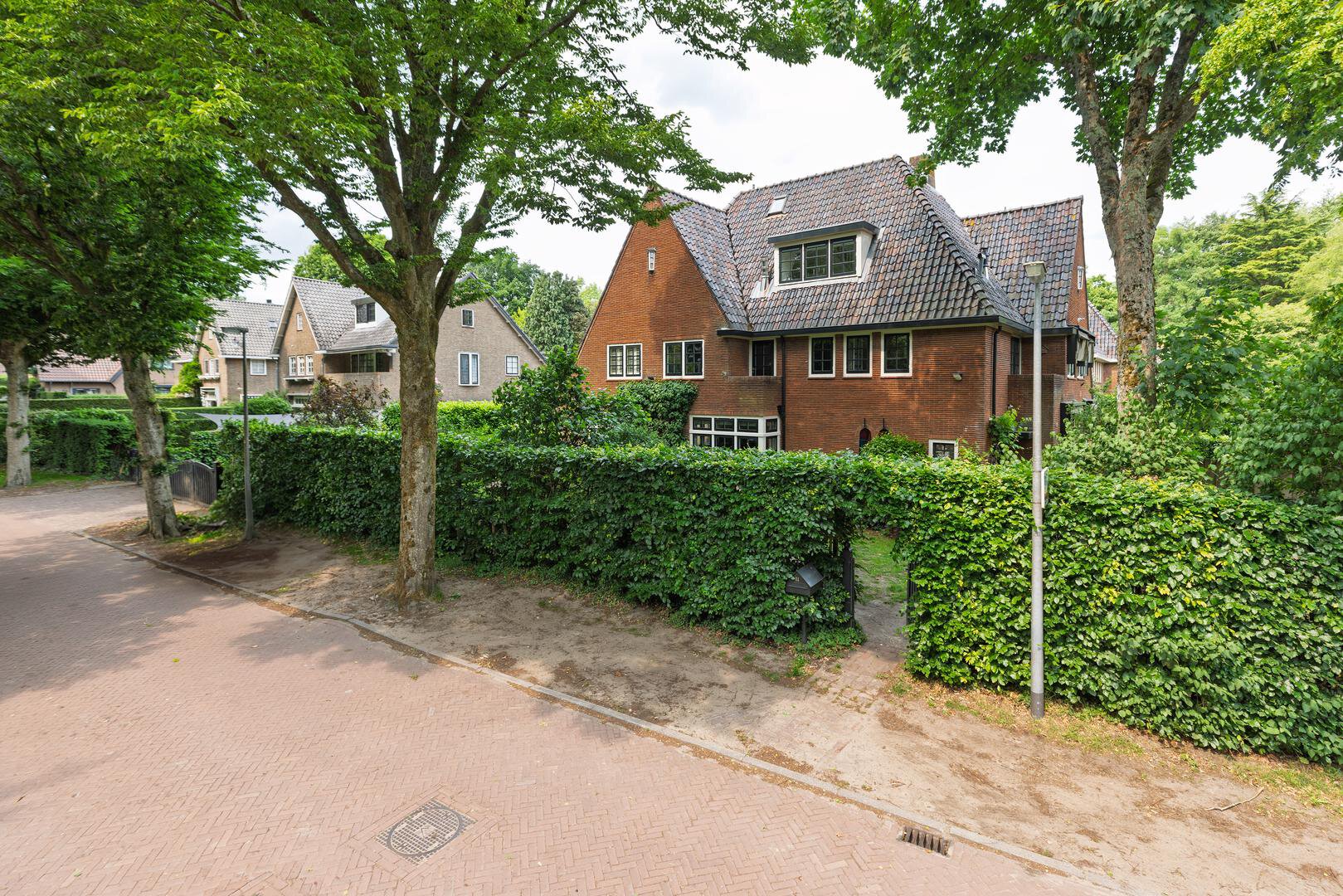 Oud Blaricummerweg 11 LAREN Oud Blaricummerweg 11 LAREN