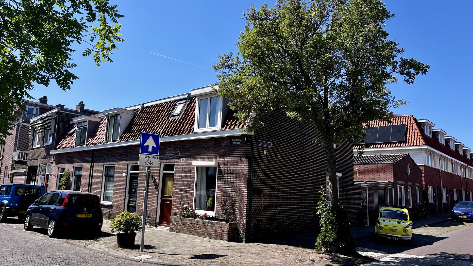 Hoekwoning met garage te koop in de Leidsebuurt, Haarlem Haarlem