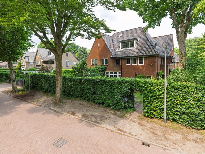 Oud Blaricummerweg 11 LAREN Oud Blaricummerweg 11 LAREN